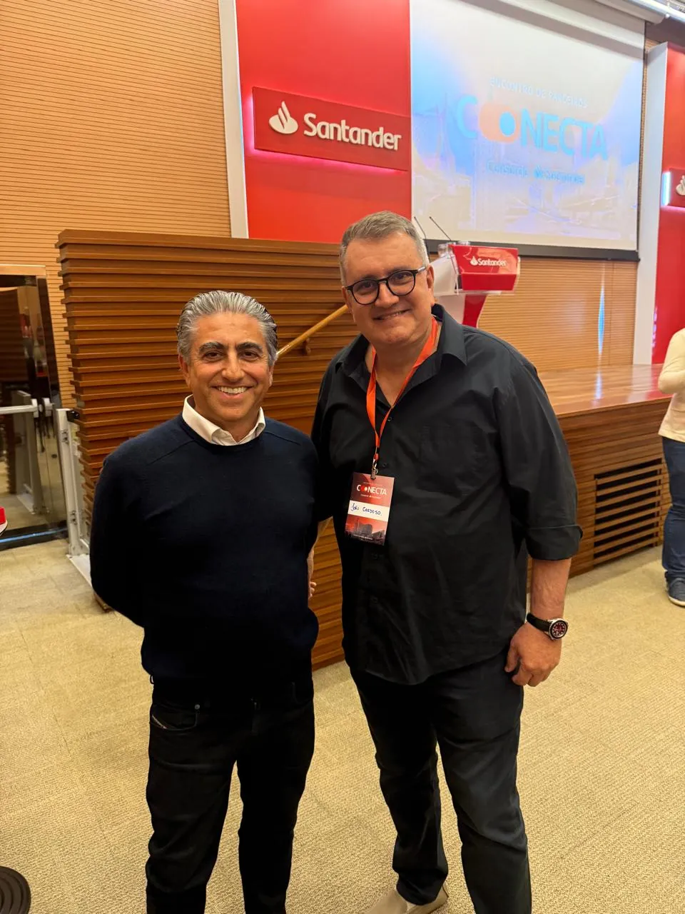 CEO da Anatote em evento de consórcio